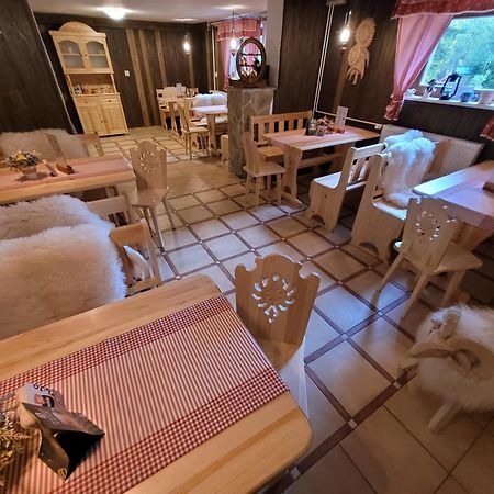 Korbacikovo - Mala Fatra Hotel ซาซริวา ภายนอก รูปภาพ